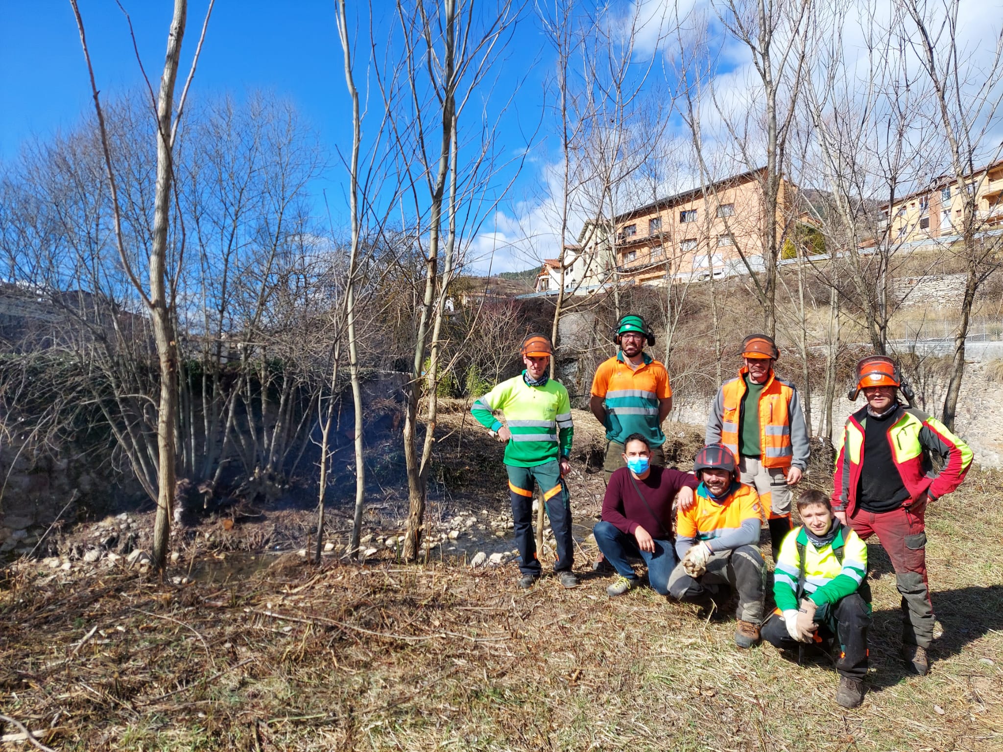 Tac Osona acaba els treballs de neteja de la llera del riu Llobregat a la Pobla de Lillet