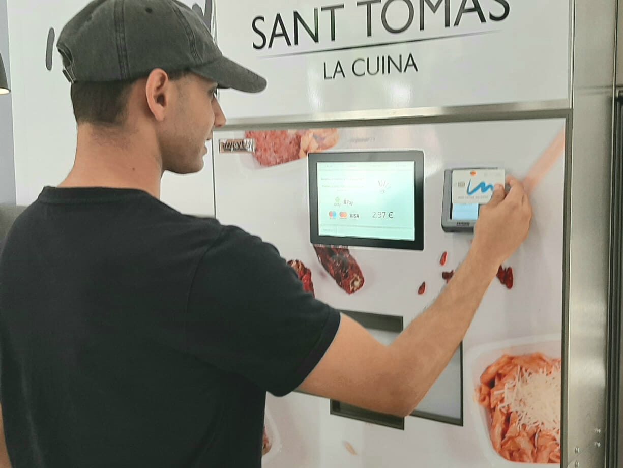 La Cuina de Sant Tomàs ofereix els seus menús a través d’una màquina d’autoservei a la UVic